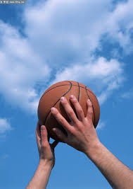 未来游戏市场呈现双轨并行格局