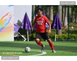 球迷态度：改变比赛走势导致米兰出局，如何评价特奥的红牌？