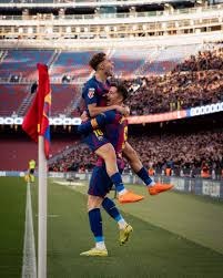 每体：莱万愿意接受降薪+替补，2026年初将和巴萨再谈