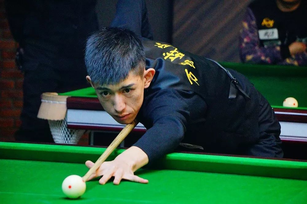 距夺冠仅过 距夺冠仅过