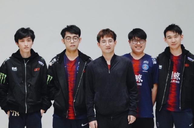 然排名第三 然排名第三