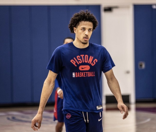 球员表现与 球员表现与